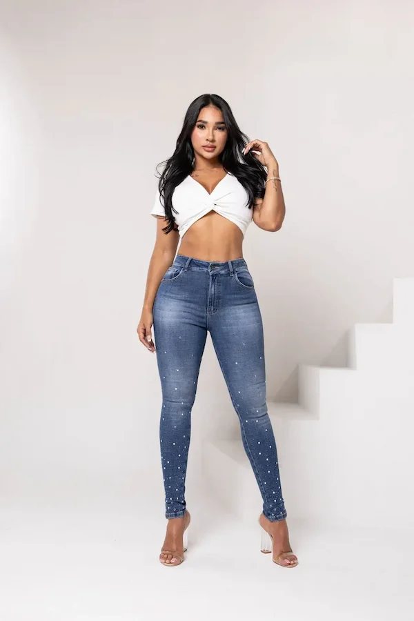 Jeans skinny azul con perlas: vista frontal, tiro alto